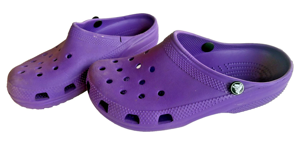 Crocs classic womens size 8 shoes purple slip on comfort clogs sandals